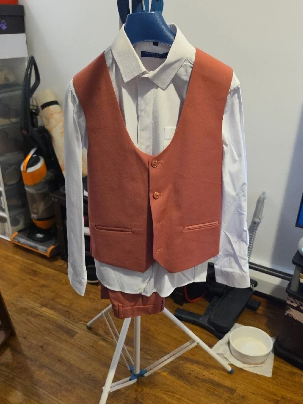 Perry Ellis Boy's 3-Piece Suit with complimentary Shirt In a Crisp White